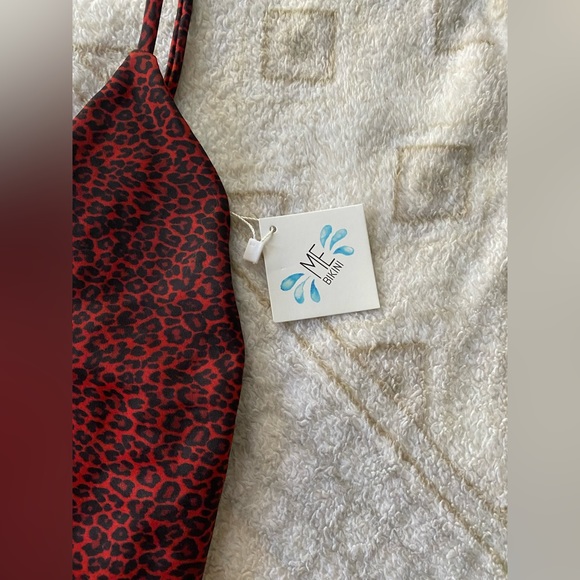 Cheeky one piece bikini! Size small fits like XS. Super cute, but did not fit me - Picture 3 of 3